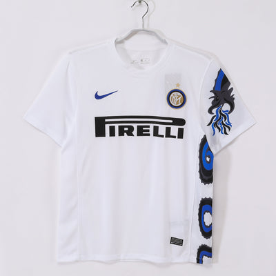 Maillot Rétro Inter Milan Extérieur 2010/2011 vu de face