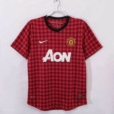 Maillot Rétro Manchester United Domicile 2012/2013 vu de face