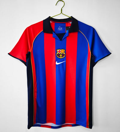 Maillot Rétro FC Barcelone Domicile 2001/2002 vu de face