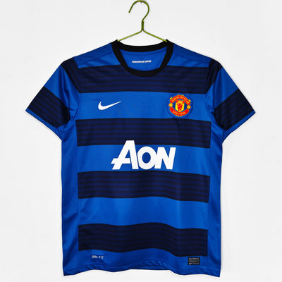 Maillot Rétro Manchester United Extérieur 2011/2012 vu de face