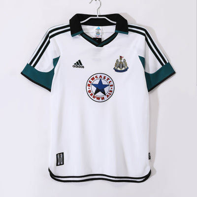 Maillot Rétro New Castle Extérieur 1999/2000 vu de face
