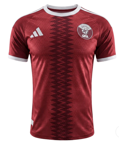 Maillot Qatar Domicile Coupe du Monde 2026 vu de face