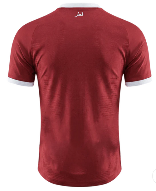 Dos du maillot Qatar Domicile Coupe du Monde 2026, emplacement du flocage nom et numéro