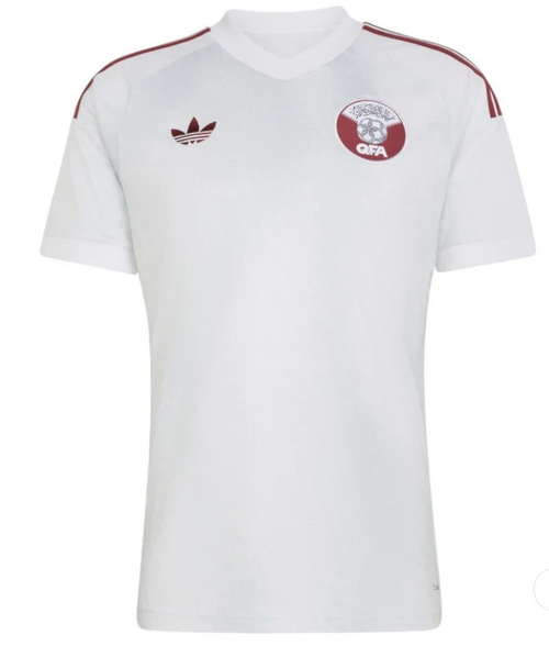 Maillot Qatar Extérieur Coupe du Monde 2026 vu de face