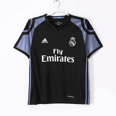 Maillot Rétro Real Madrid Third 2016/2017 vu de face